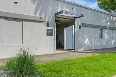 2101 28th Street, Sacramento, CA 95818 - Photo 63