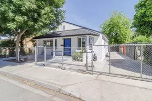 1605 W Orangeburg Ave, Modesto, CA 95350 - Photo 1