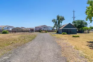 19435 East St, Woodland, CA 95776 - Photo 25