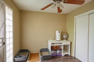 1070 E 23rd St, Merced, CA 95340 - Photo 15