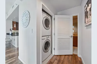 38 N Almaden Boulevard #1303, San Jose, CA 95110 - Photo 15