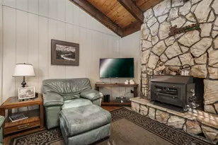 1644 Crystal Air Dr, South Lake Tahoe, CA 96150 - Photo 9