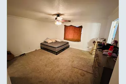 4531 W Malibu Avenue, Fresno, CA 93722 - Photo 9