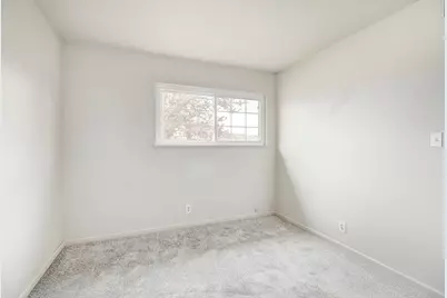 7585 Twilight Drive, Sacramento, CA 95822 - Photo 13