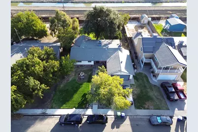 1041 Golden Gate Avenue, Dos Palos, CA 93620 - Photo 3