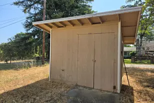 11290 Dry Creek Rd, Auburn, CA 95602 - Photo 17