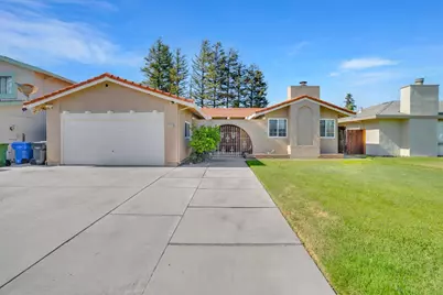 1125 W Tuolumne Road, Turlock, CA 95382 - Photo 1
