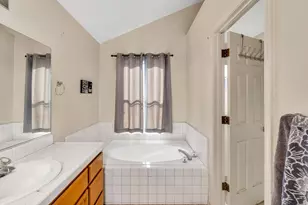 1928 Davis Dr, Los Banos, CA 93635 - Photo 27