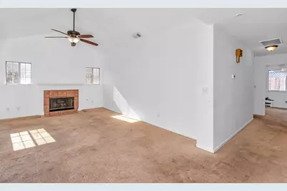 1928 Davis Drive, Los Banos, CA 93635 - Photo 19