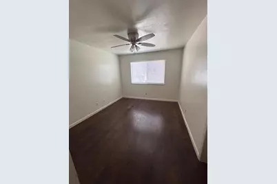 2532 W Chestnut Court, Visalia, CA 93277 - Photo 15