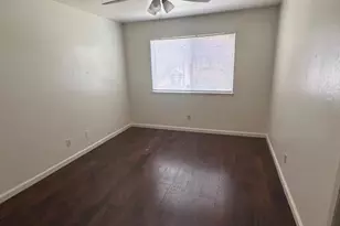 2532 W Chestnut Ct, Visalia, CA 93277 - Photo 15