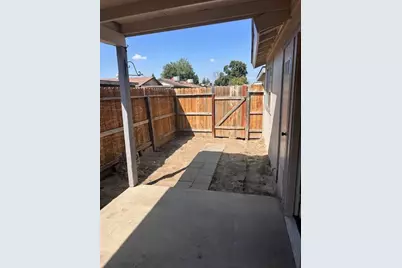 2532 W Chestnut Court, Visalia, CA 93277 - Photo 5