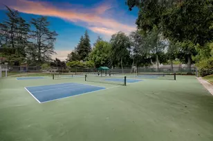 411 Dunbarton Cir, Sacramento, CA 95825 - Photo 43