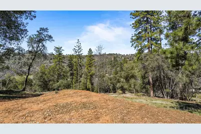 20275 Tuolumne Road, Tuolumne, CA 95379 - Photo 17
