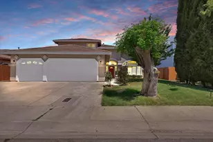 1717 Harbor Town Dr, Yuba City, CA 95993 - Photo 1