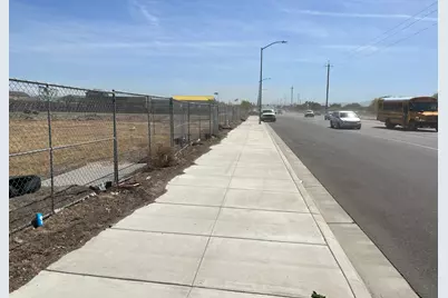 2038 Wawona Street, Manteca, CA 95337 - Photo 7