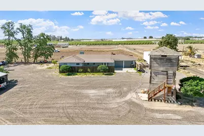 18365 E Clausen Road, Turlock, CA 95380 - Photo 15