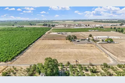 18365 E Clausen Road, Turlock, CA 95380 - Photo 13