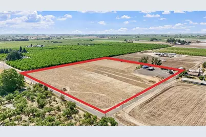 18365 E Clausen Road, Turlock, CA 95380 - Photo 11