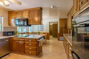 206 Los Robles, Woodland, CA 95695 - Photo 13