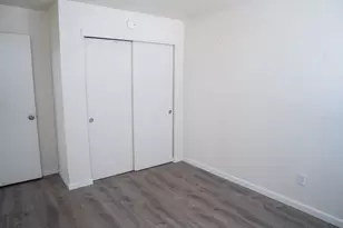 8013 Skywoods Way, Sacramento, CA 95828 - Photo 15