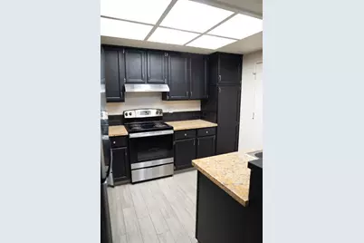 8013 Skywoods Way, Sacramento, CA 95828 - Photo 7