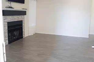 8013 Skywoods Way, Sacramento, CA 95828 - Photo 3