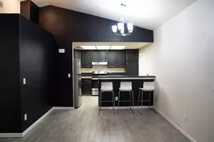 8013 Skywoods Way, Sacramento, CA 95828 - Photo 5