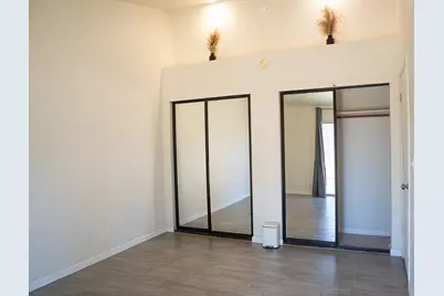 8013 Skywoods Way, Sacramento, CA 95828 - Photo 23