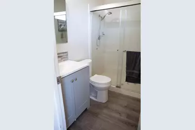 8013 Skywoods Way, Sacramento, CA 95828 - Photo 25