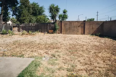 8013 Skywoods Way, Sacramento, CA 95828 - Photo 27