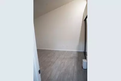 8013 Skywoods Way, Sacramento, CA 95828 - Photo 19