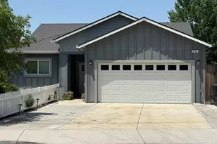600 Valley View Dr, Oakdale, CA 95361 - Photo 1