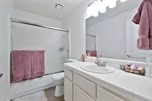 136 River Chase Cir, Sacramento, CA 95864 - Photo 25