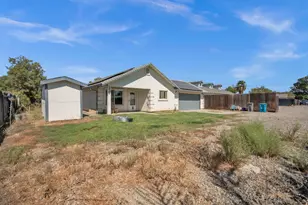 4688 Pacific Ave, Olivehurst, CA 95961 - Photo 13