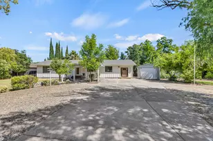 9175 Locust St, Elk Grove, CA 95624 - Photo 1