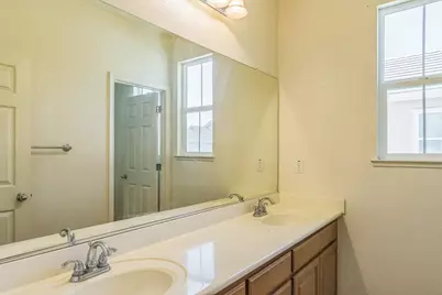 9390 Vintner, Patterson, CA 95363 - Photo 13