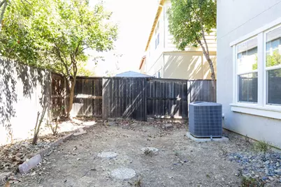 9390 Vintner, Patterson, CA 95363 - Photo 5