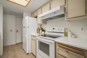 2492 Larkspur Ln, Sacramento, CA 95825 - Photo 11