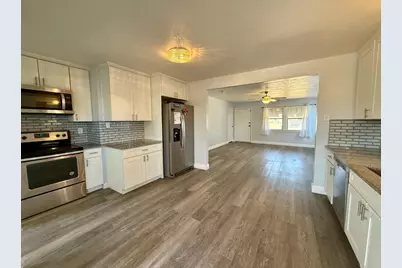 741 N Broadway, Turlock, CA 95380 - Photo 1