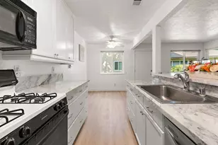 1712 Fremont Ct, Davis, CA 95618 - Photo 1