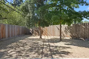 3319 N Pershing Ave, Stockton, CA 95204 - Photo 39