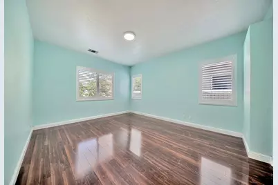 1851 Oakley Court, Stockton, CA 95206 - Photo 25