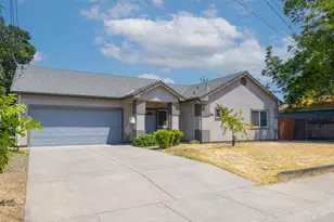 3921 50th St, Sacramento, CA 95820 - Photo 1