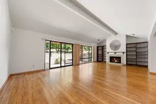 1202 Commons Dr, Sacramento, CA 95825 - Photo 5