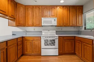 1202 Commons Dr, Sacramento, CA 95825 - Photo 13