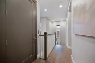 3335 McKinley Village Way, Sacramento, CA 95816 - Photo 17