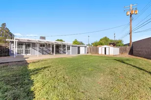 8865 Halverson, Elk Grove, CA 95624 - Photo 35