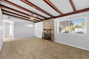 8865 Halverson, Elk Grove, CA 95624 - Photo 5