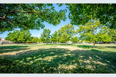 2373 Donner Pass Avenue, Sacramento, CA 95835 - Photo 47